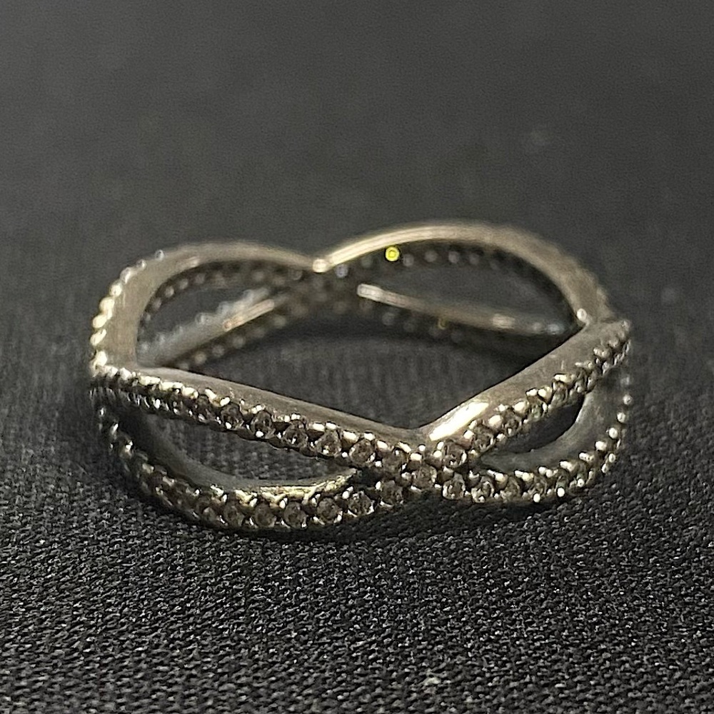 Pandora Crossing Paths Ring